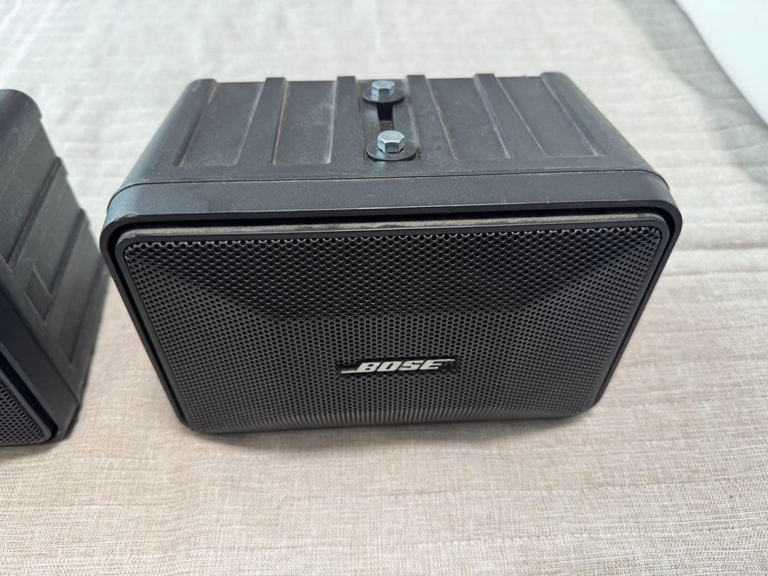 Bose 101MM スピーカー 2個セット 取り付け金具付き