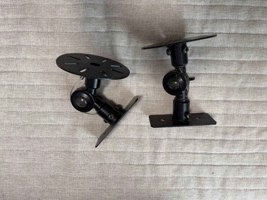 Bose 101MM スピーカー 2個セット 取り付け金具付き