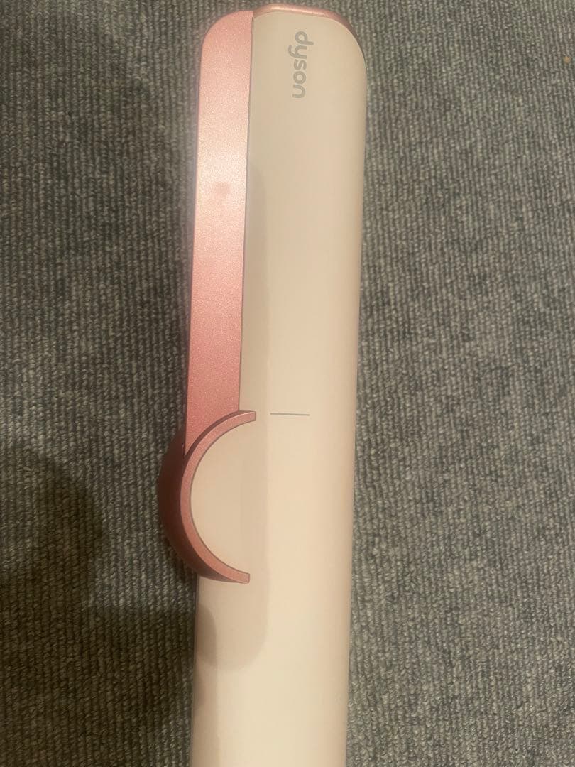 今日だけのセール　ダイソンヘアー　ストレイトナー