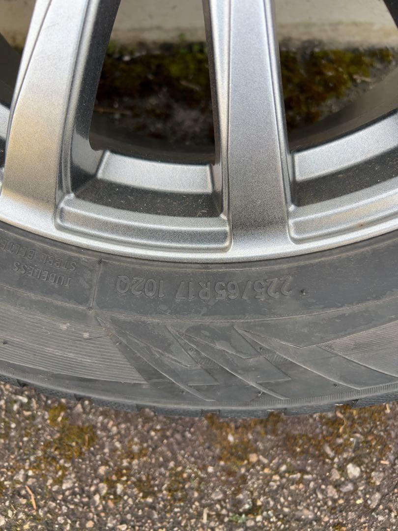 スタッドレスタイヤ 4本セット225/65R17 T32