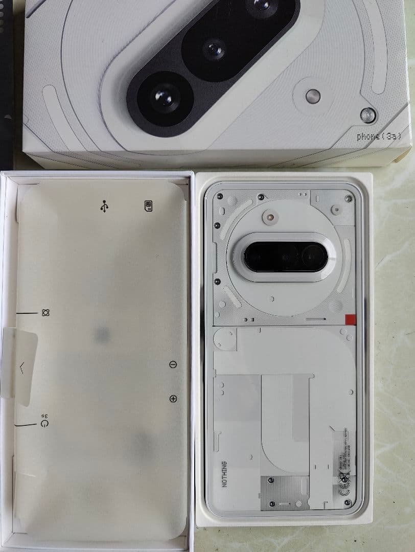 美品Nothing Phone (3a) ホワイト 付属品アクセサリー付