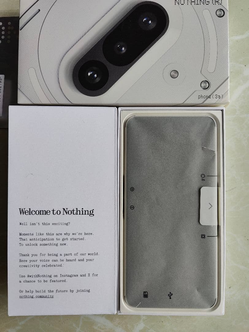 美品Nothing Phone (3a) ホワイト 付属品アクセサリー付