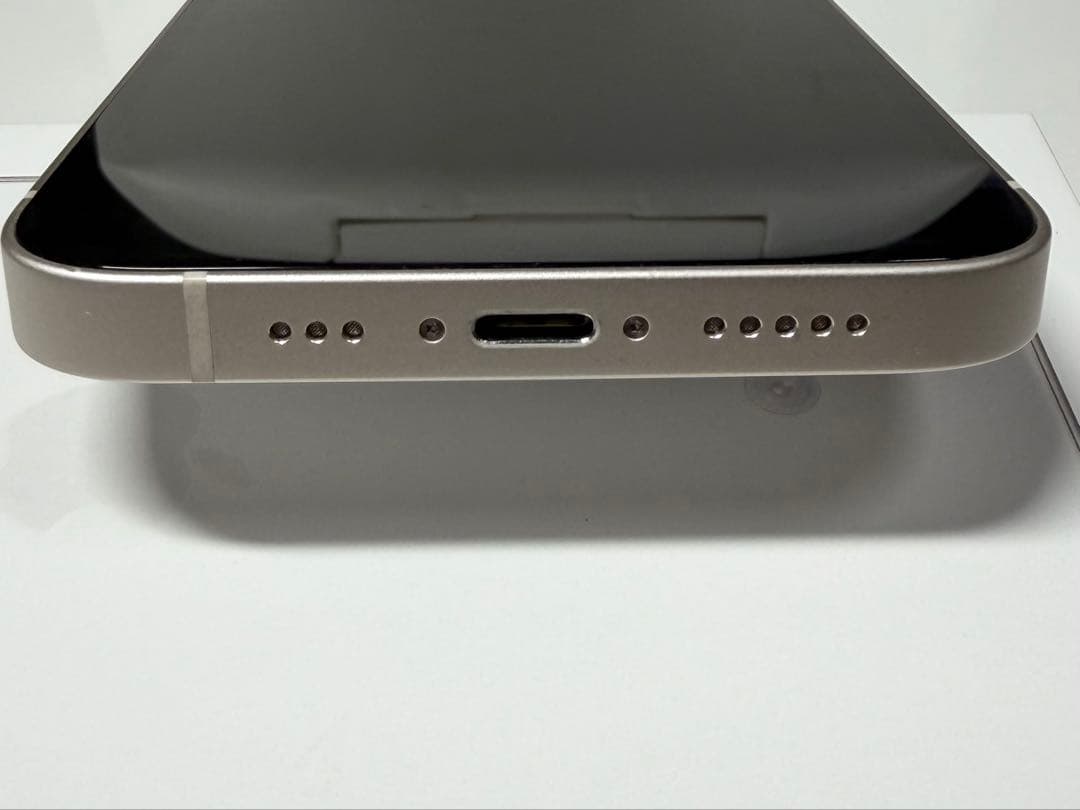 iPhone13本体 256GB ホワイト（スターライト）