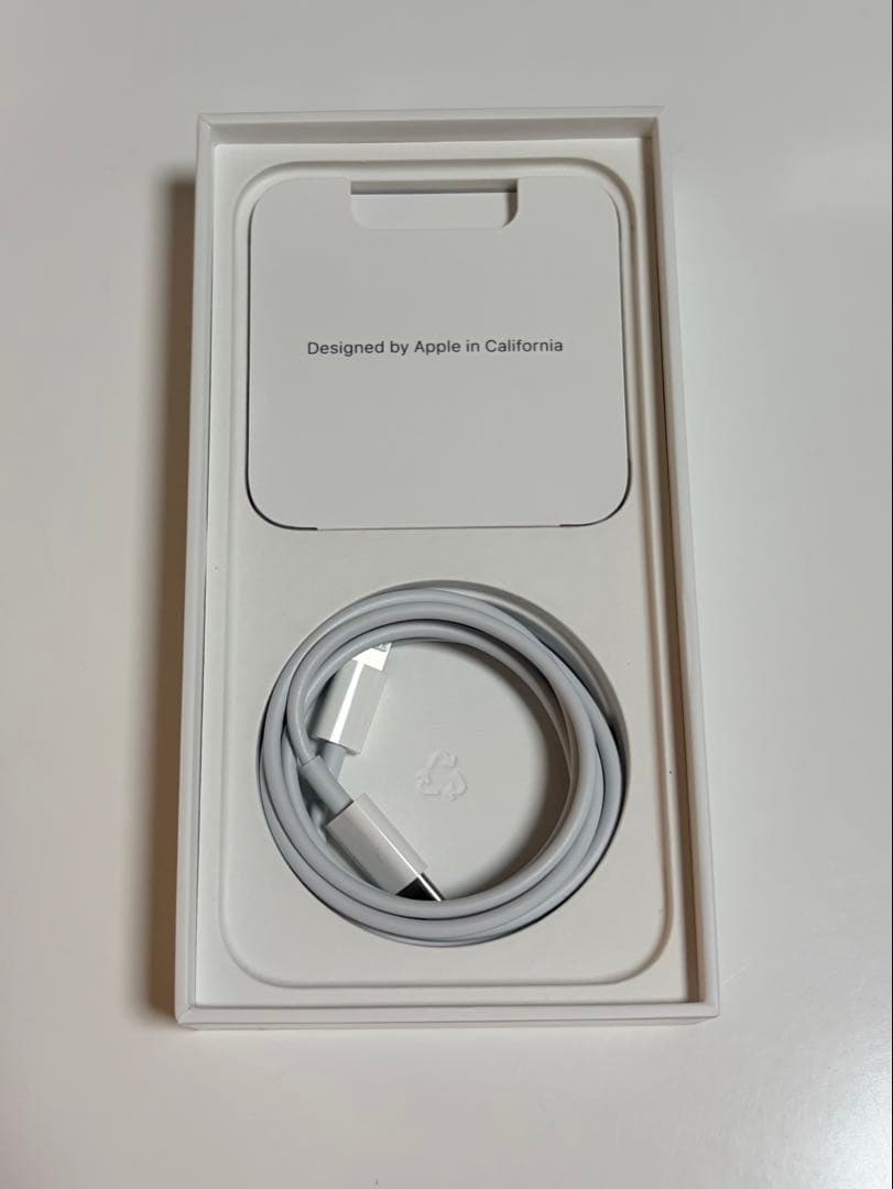 iPhone13本体 256GB ホワイト（スターライト）