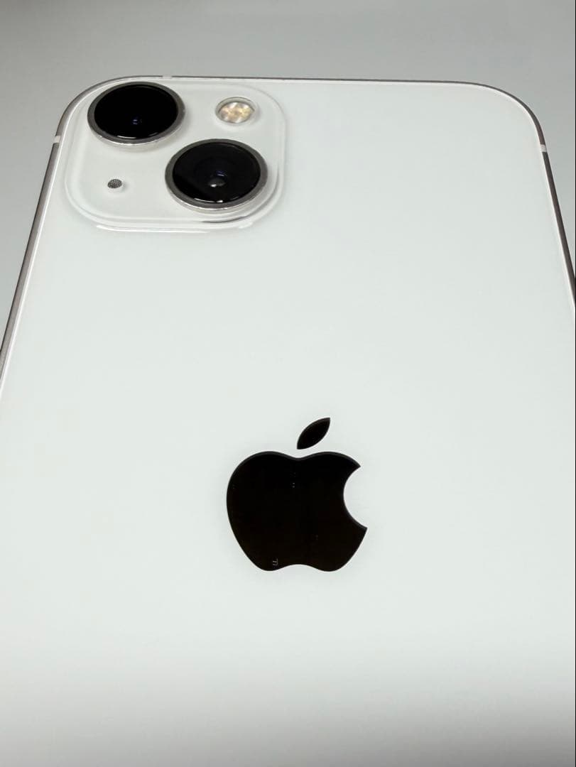 iPhone13本体 256GB ホワイト（スターライト）