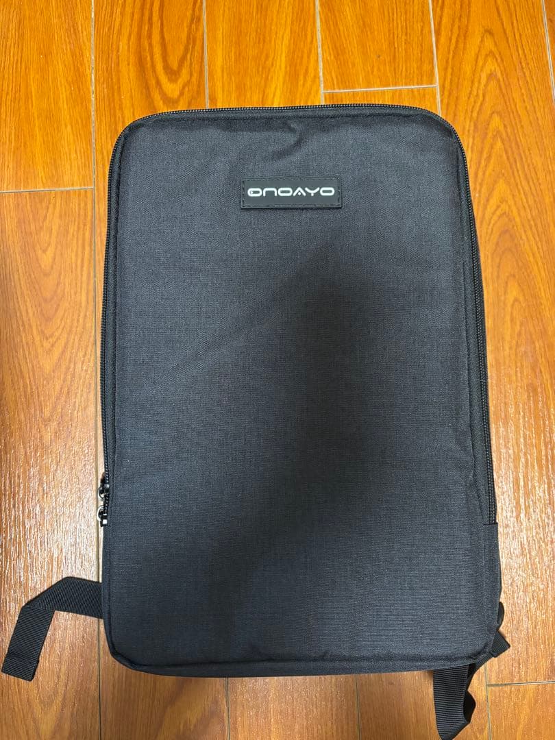 ONAOYO 1080P Video Projector 本体