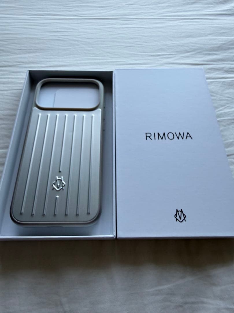 RIMOWA iphone17 promax用ケース