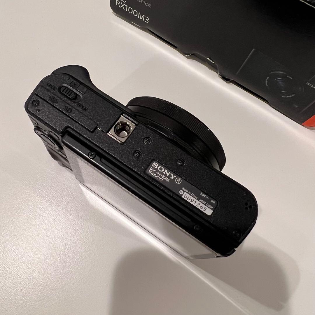 《中古良品》SONY RX100M3 コンデジ　※おまけ付き