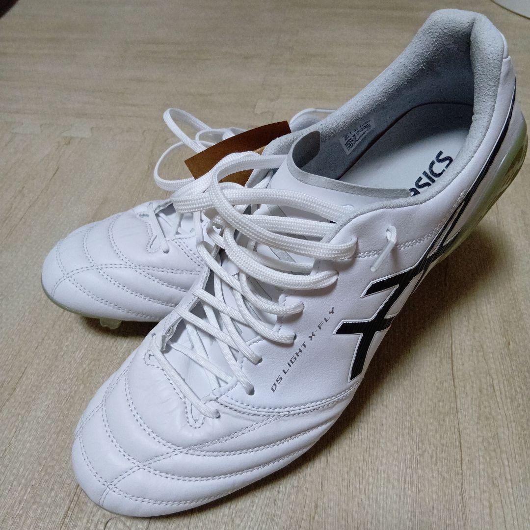ASICS DS LIGHT XFly5 ホワイト サッカーシューズ