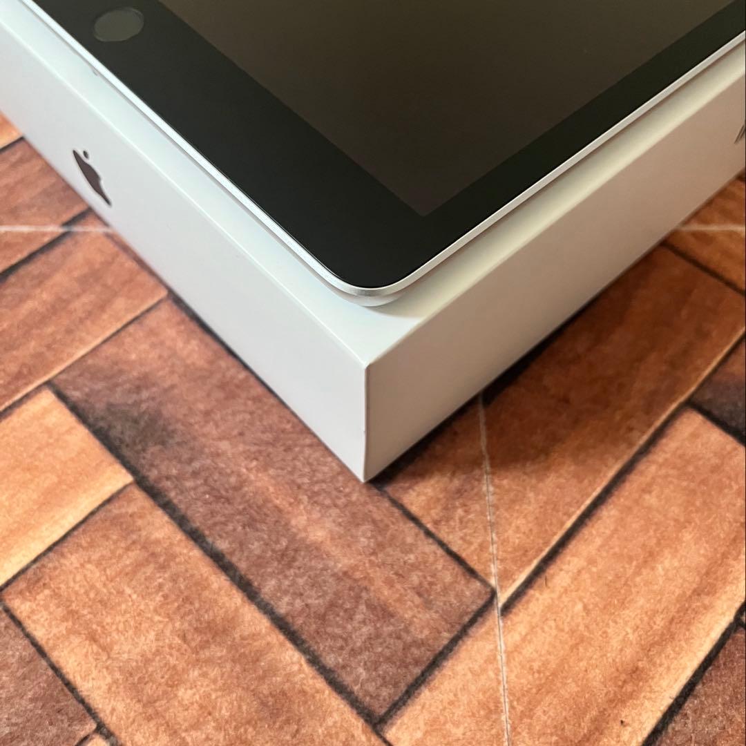 【美品】Apple iPad Air3 Wi-Fi 64GB