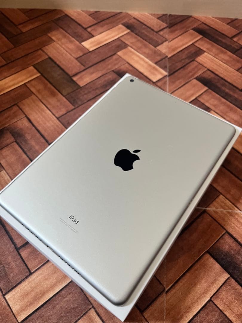 【美品】Apple iPad Air3 Wi-Fi 64GB