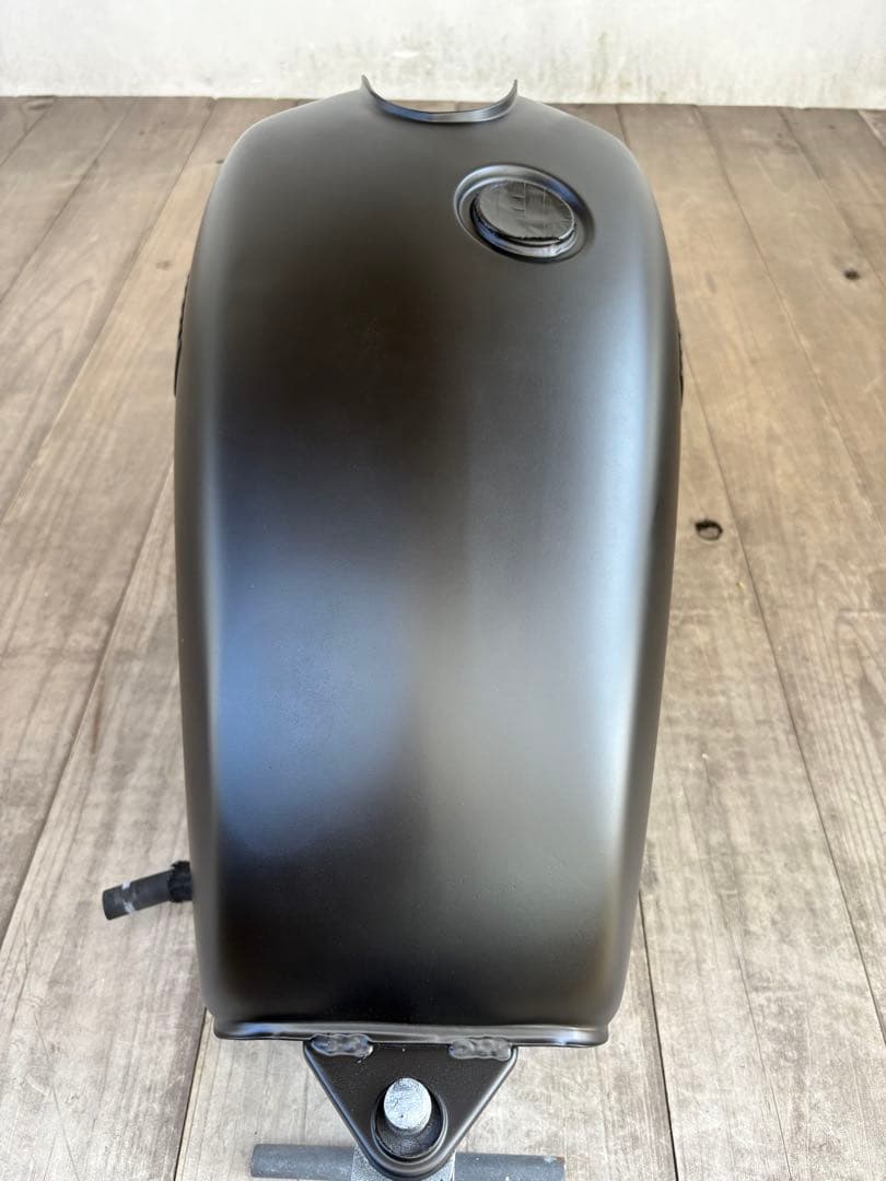 恋*雨様 SR400（インジェクション用）　マットブラックタンク　自家塗装
