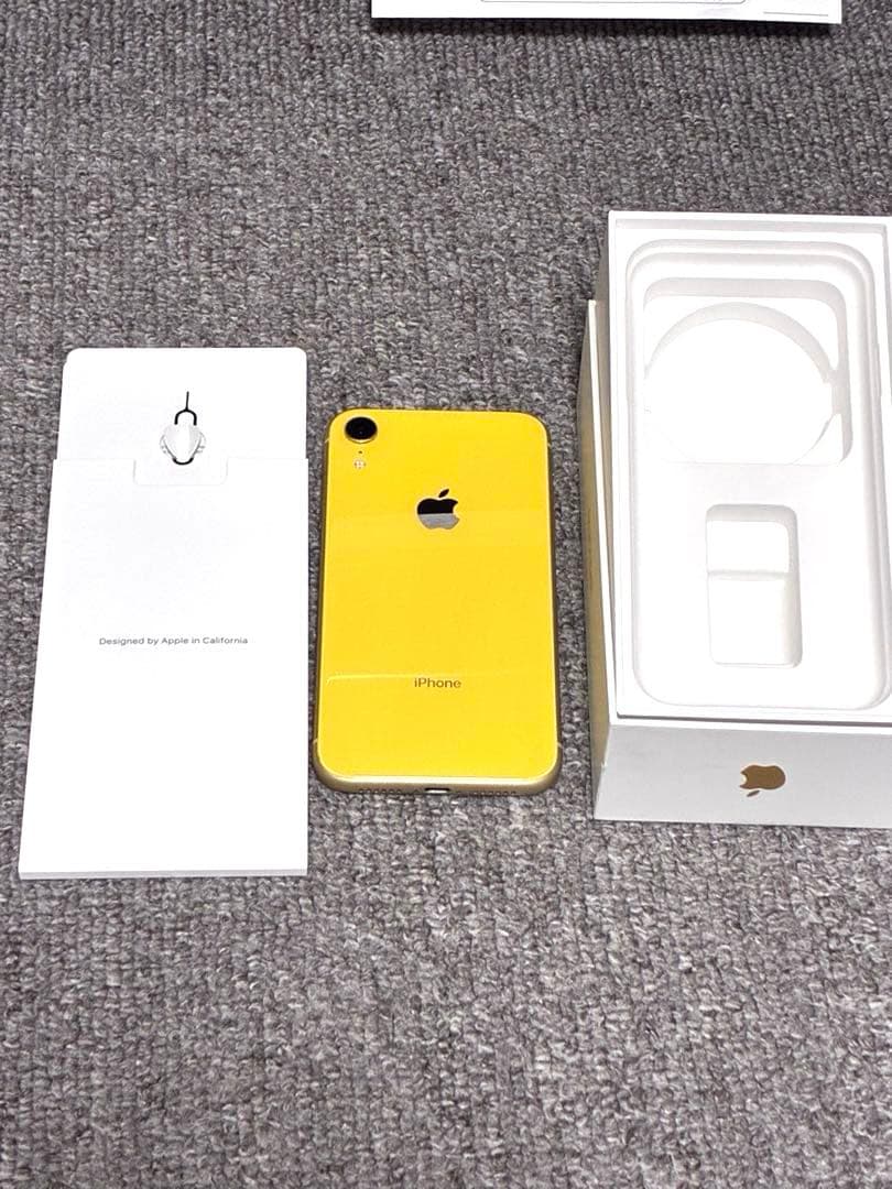 Apple iPhoneⅩr本体　イエロー au 64GB