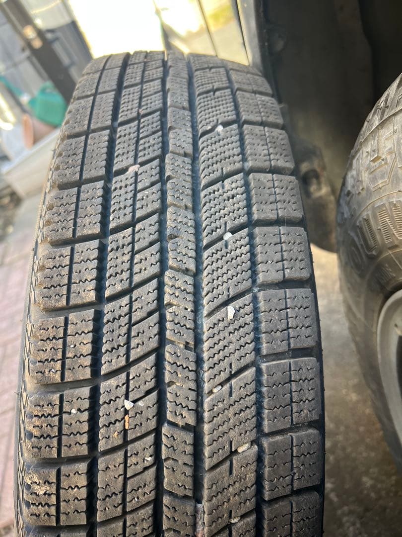 23年製造175/80R16スタッドレス　ジムニーに使用