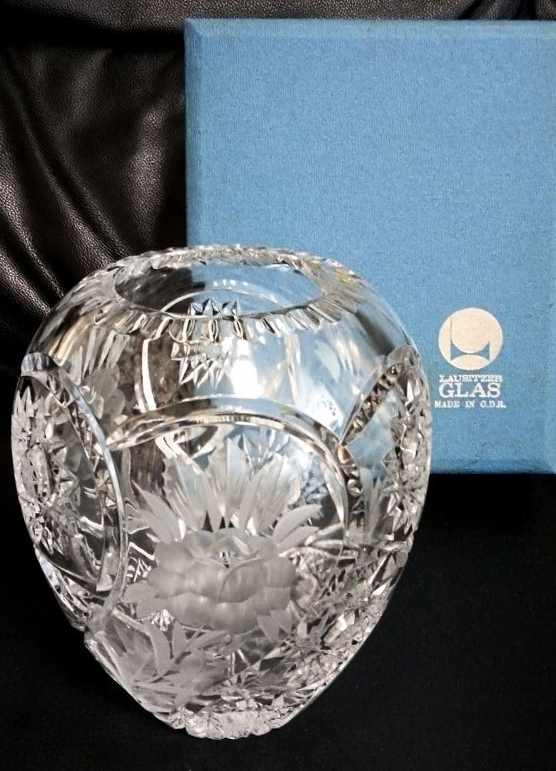 花瓶　クリスタルガラス　フラワーベース　ドイツ製