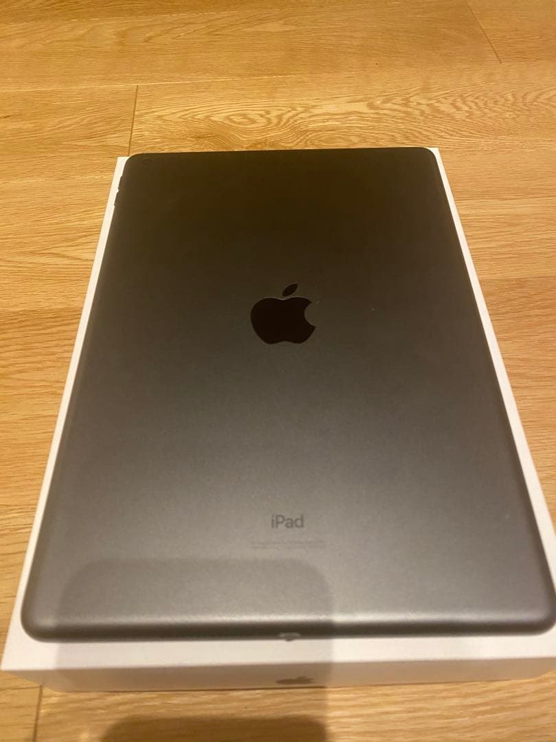 iPad8 128GB Wi-Fiモデル　箱付き