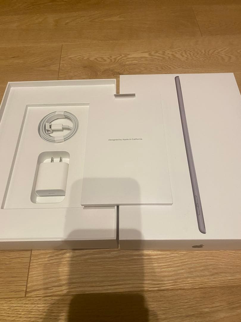 iPad8 128GB Wi-Fiモデル　箱付き