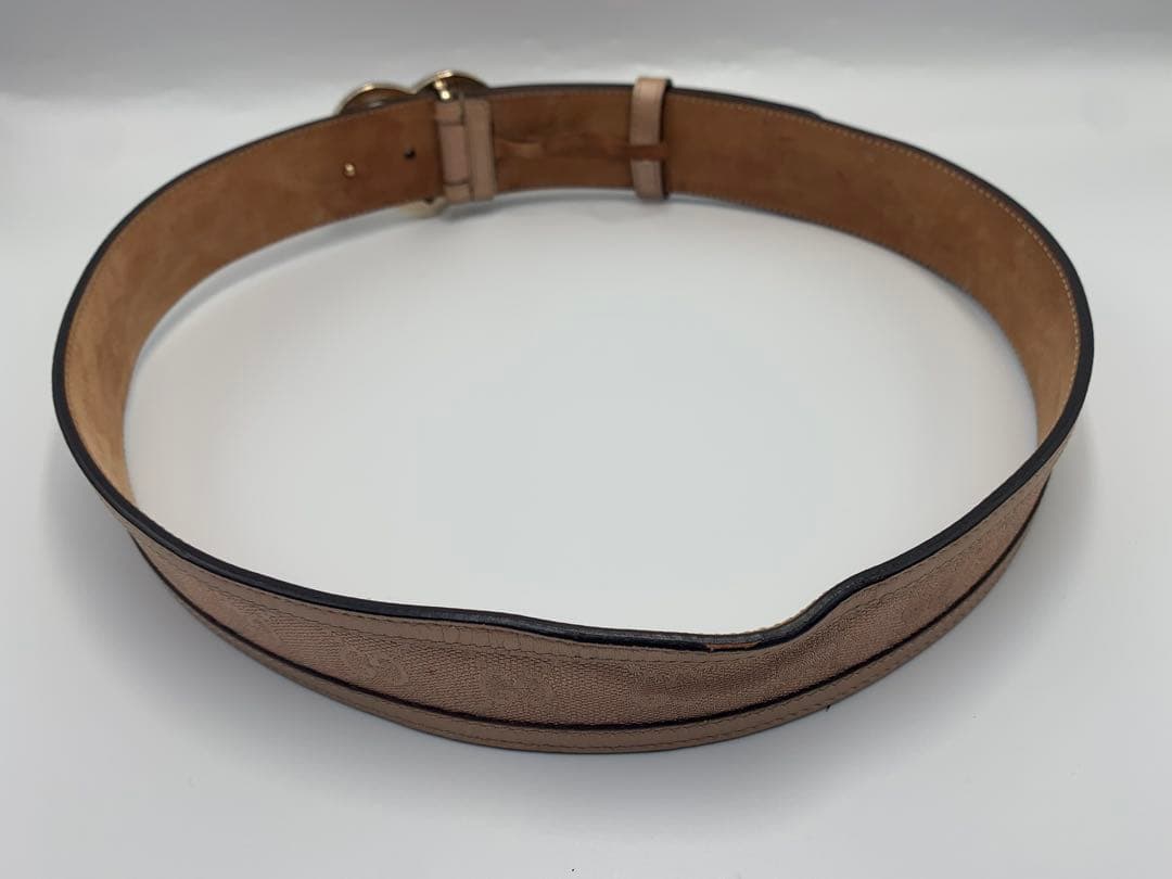 美品‼️GUCCI グッチ ベルトハートベルト ピンク　レディース P55