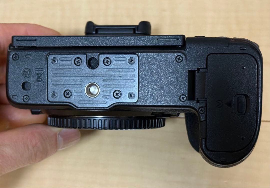 Nikon Z 6 ミラーレスカメラ 本体 + FTZアダプター