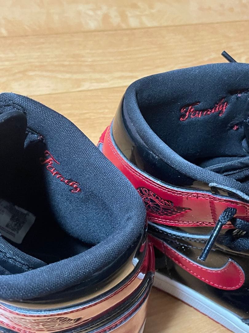 パテントブレッド　Nike Air Jordan 1 赤黒