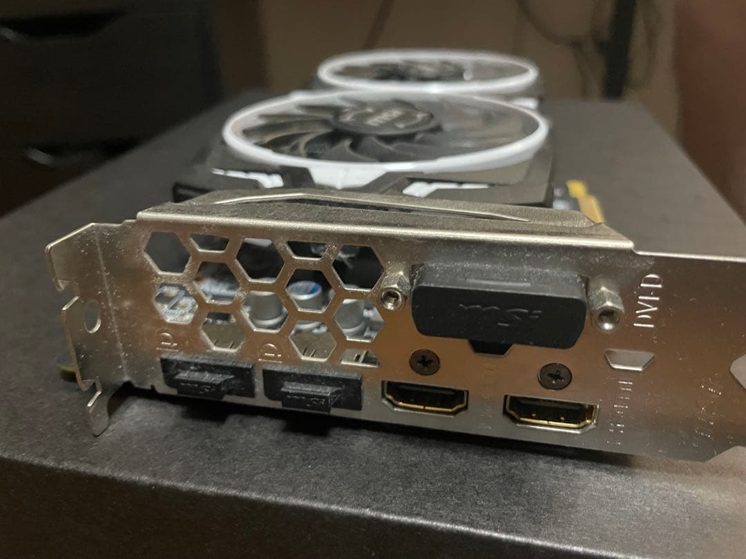 グラフィックボード・グラボ・ビデオカード MSI Radeon RX 580 ARMOR OC Edition