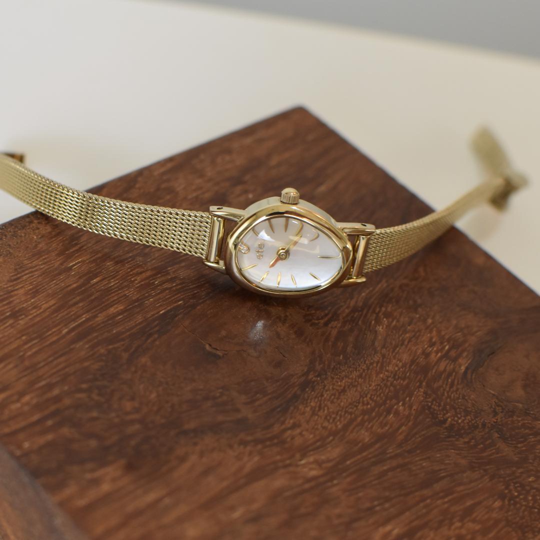 〇 ete 〇エテ　　腕時計　ジェムフェイス　レディース　　ダイヤ