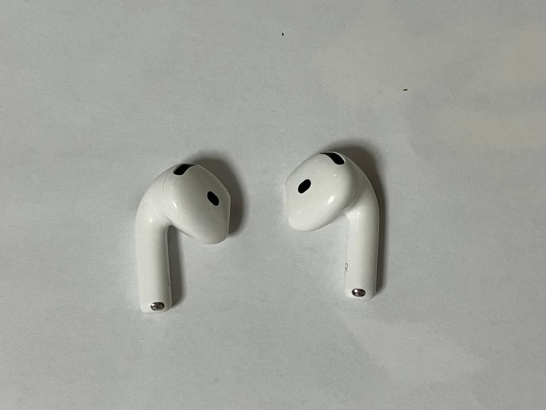 AirPods4本体のみホワイトケースなしノイキャンなし