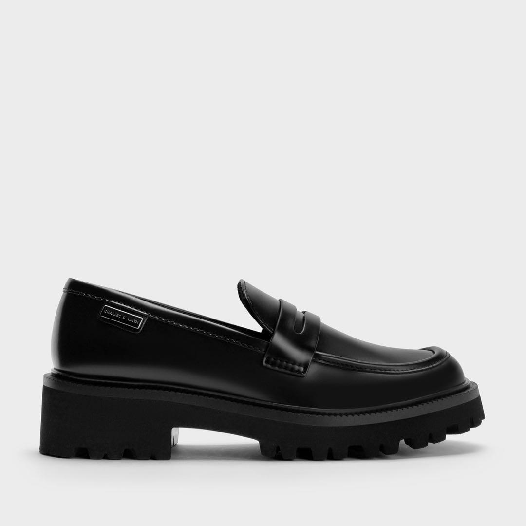 CHARLES & KEITH カバードリッジソール ローファー