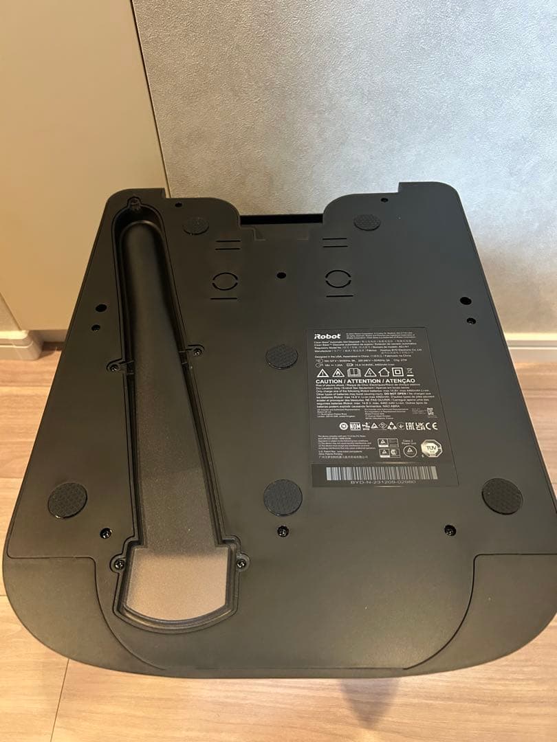 iRobot i5+ 自動充電機能付き　動作確認済・分解清掃済