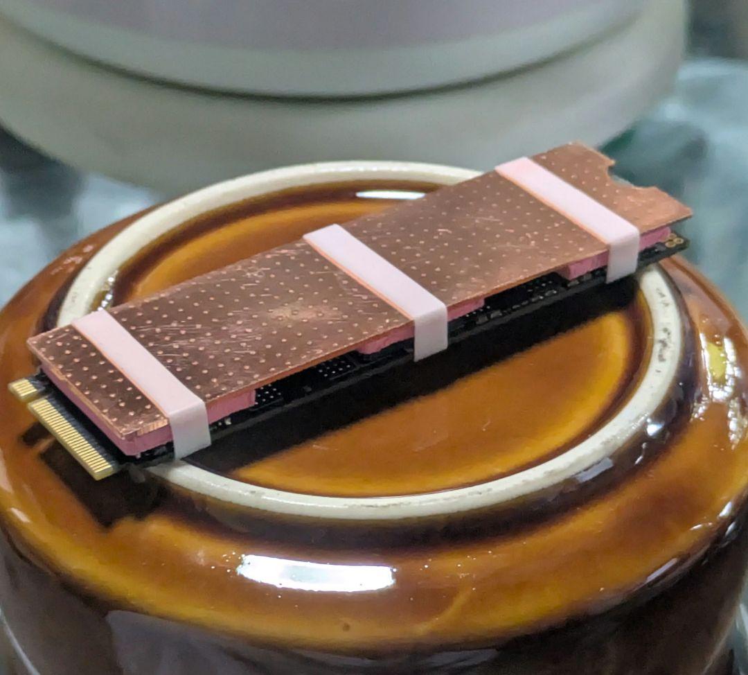 M.2 NVMe SSD 2TB ヒートシンク付