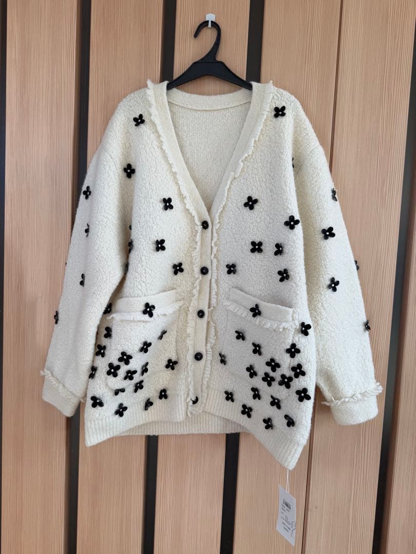 新品タグ付き　ジプソフィア　お花カーディガン