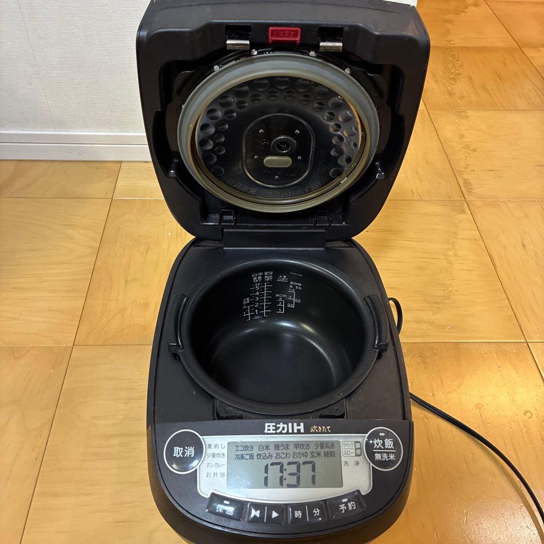 圧力炊飯器　TIGER JPV-A100 5.5合炊き