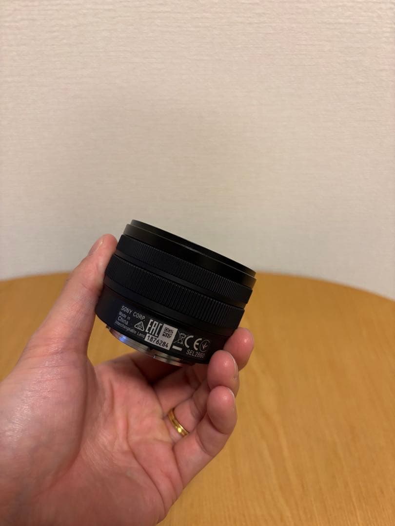 SONY α7c ブラック　ミラーレス一眼　ワイヤレスシューティンググリップ三脚