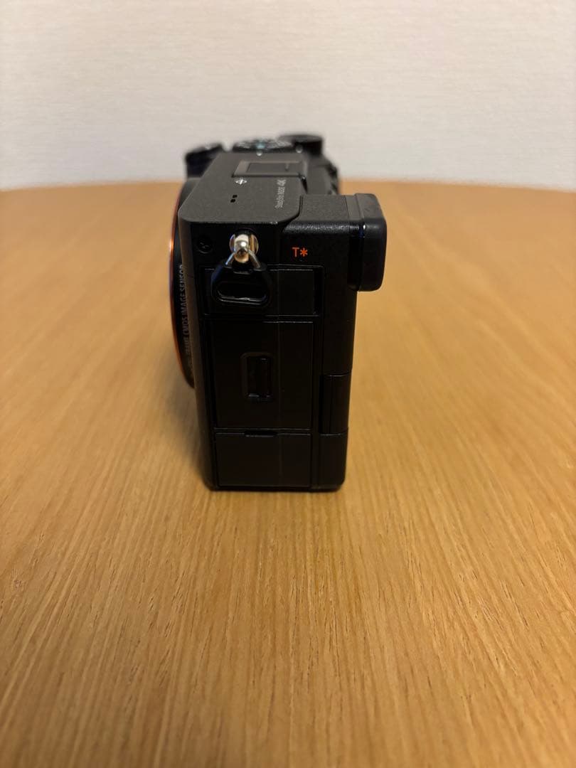 SONY α7c ブラック　ミラーレス一眼　ワイヤレスシューティンググリップ三脚