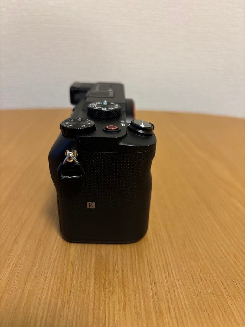 SONY α7c ブラック　ミラーレス一眼　ワイヤレスシューティンググリップ三脚
