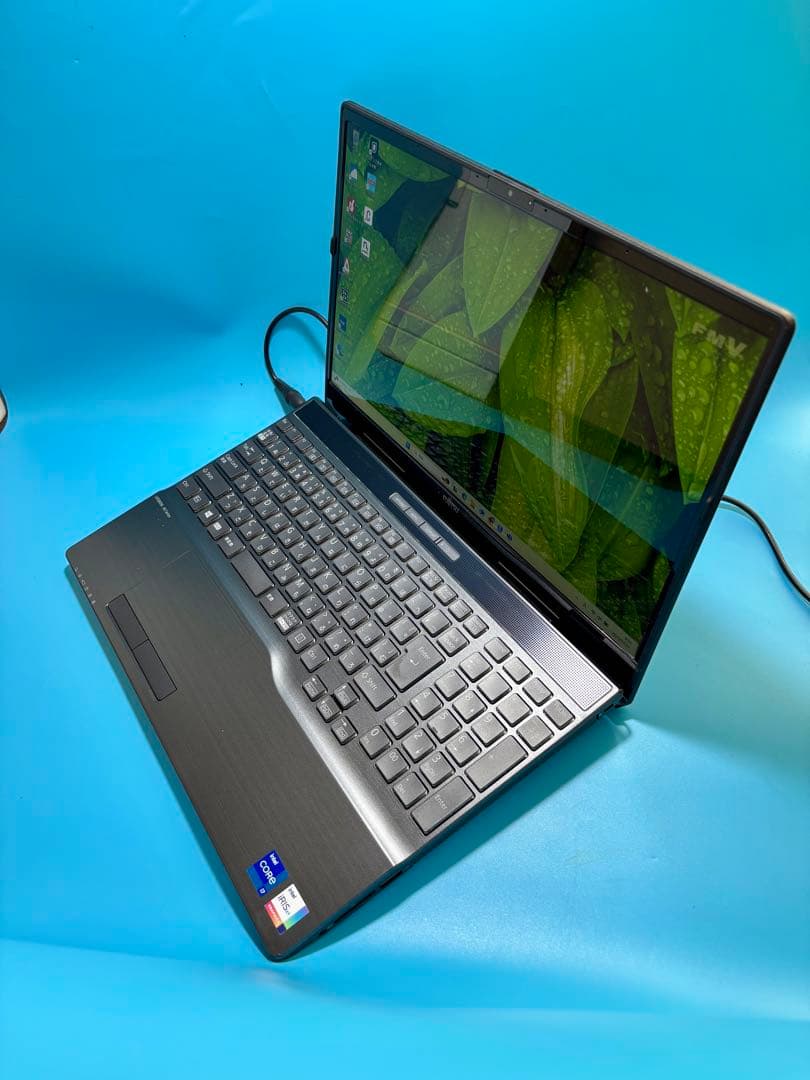 富士通 LIFEBOOK AH53/E3 i7 1165G7 SSD 2TB