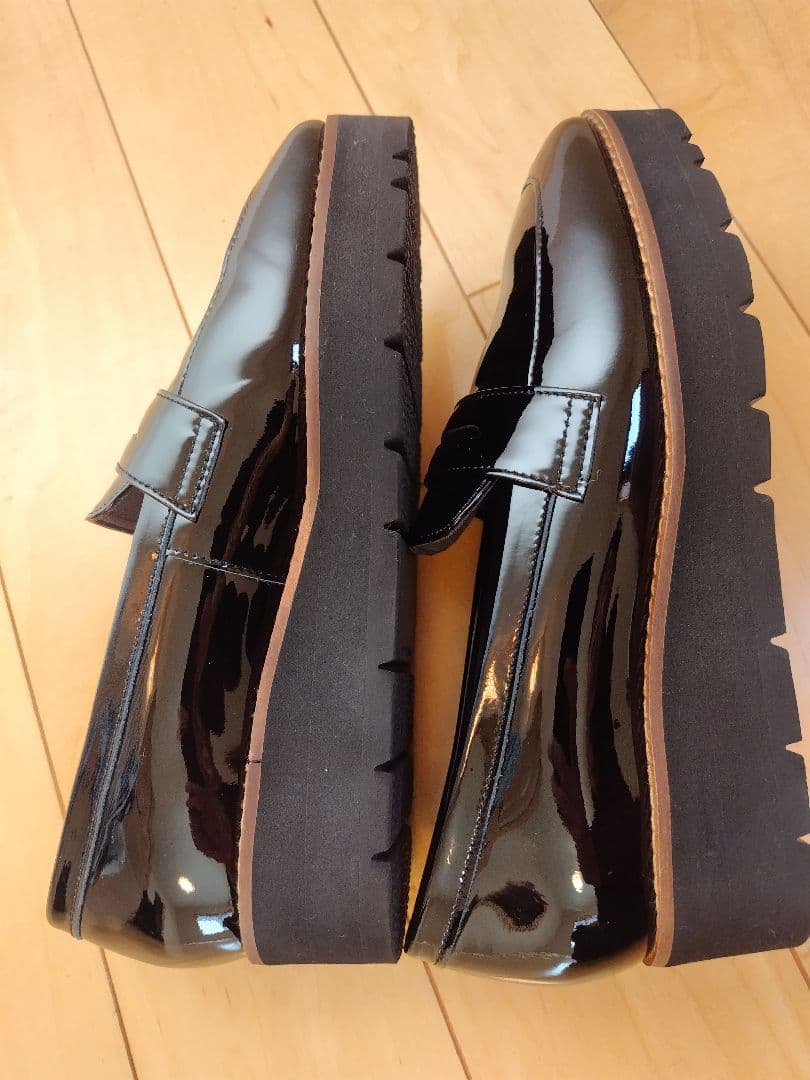 OUR アワーホーム 黒 エナメル 23cm