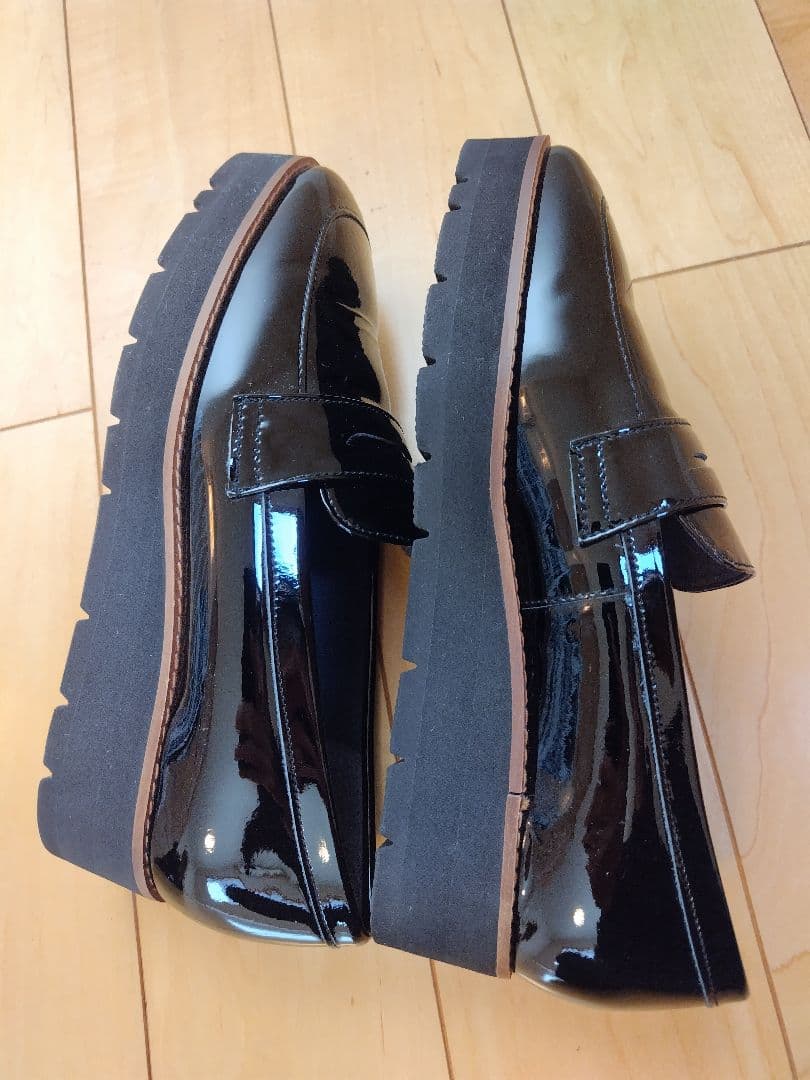 OUR アワーホーム 黒 エナメル 23cm