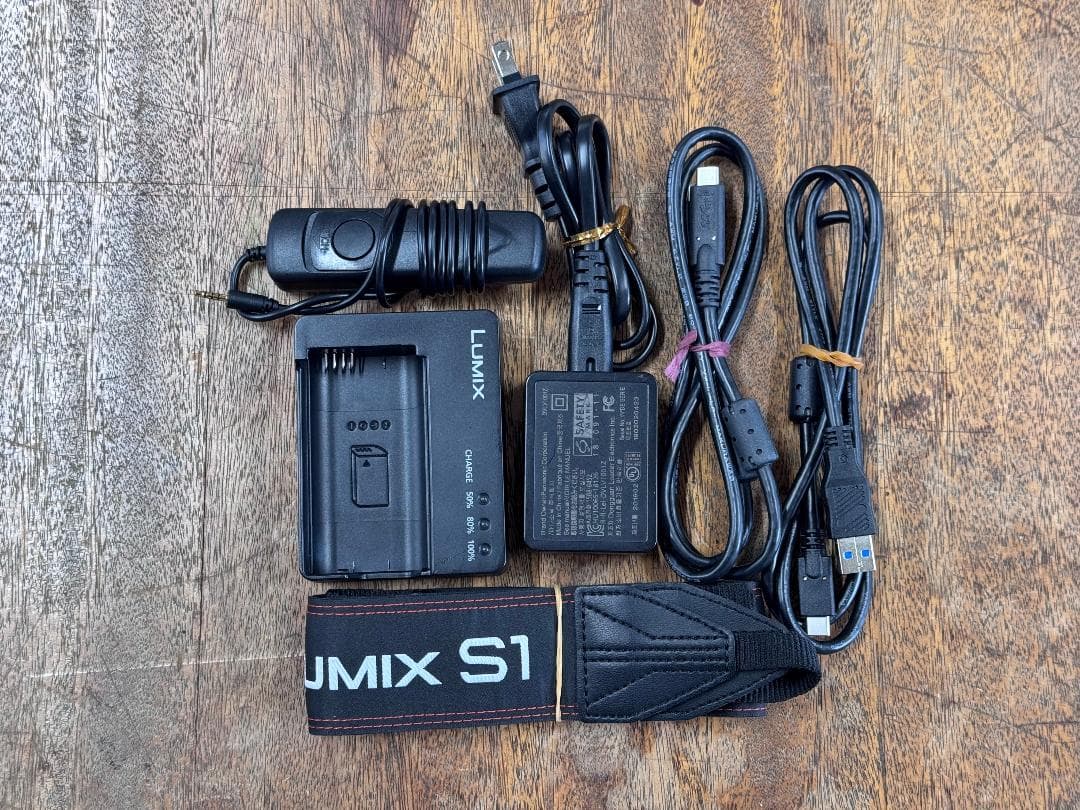 綺麗 Panasonic LUMIX DC-S1 シャッター数約6859回