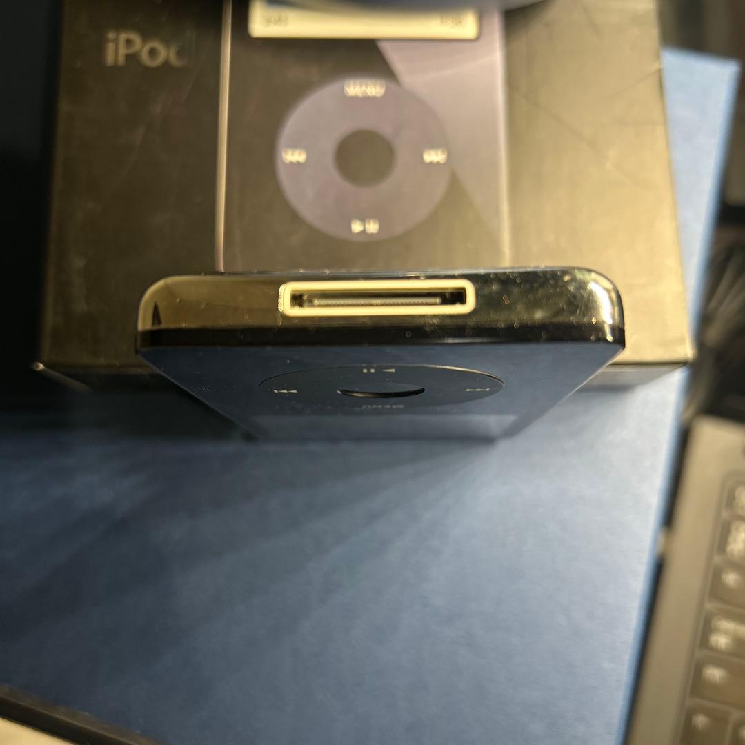 iPod Classic ブラック イヤフォン・USBケーブル付き