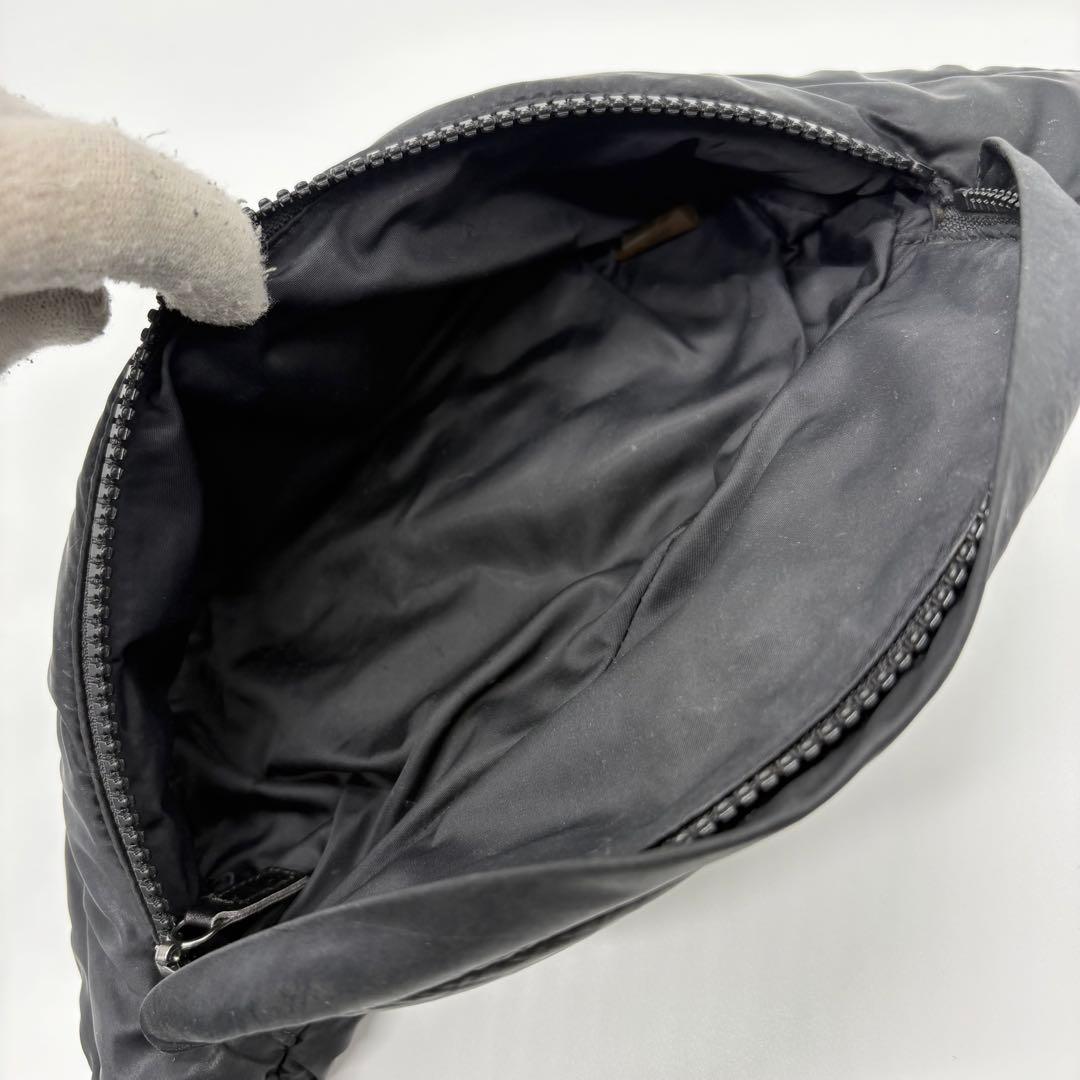 美品✨トリーバーチ ボディバッグ エラ ベルトバッグ ナイロン ブラック