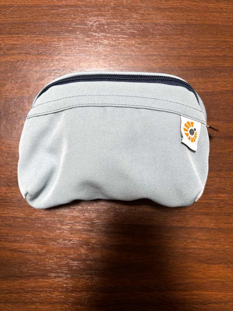 こび 【美品】ergobaby オムニブリーズ