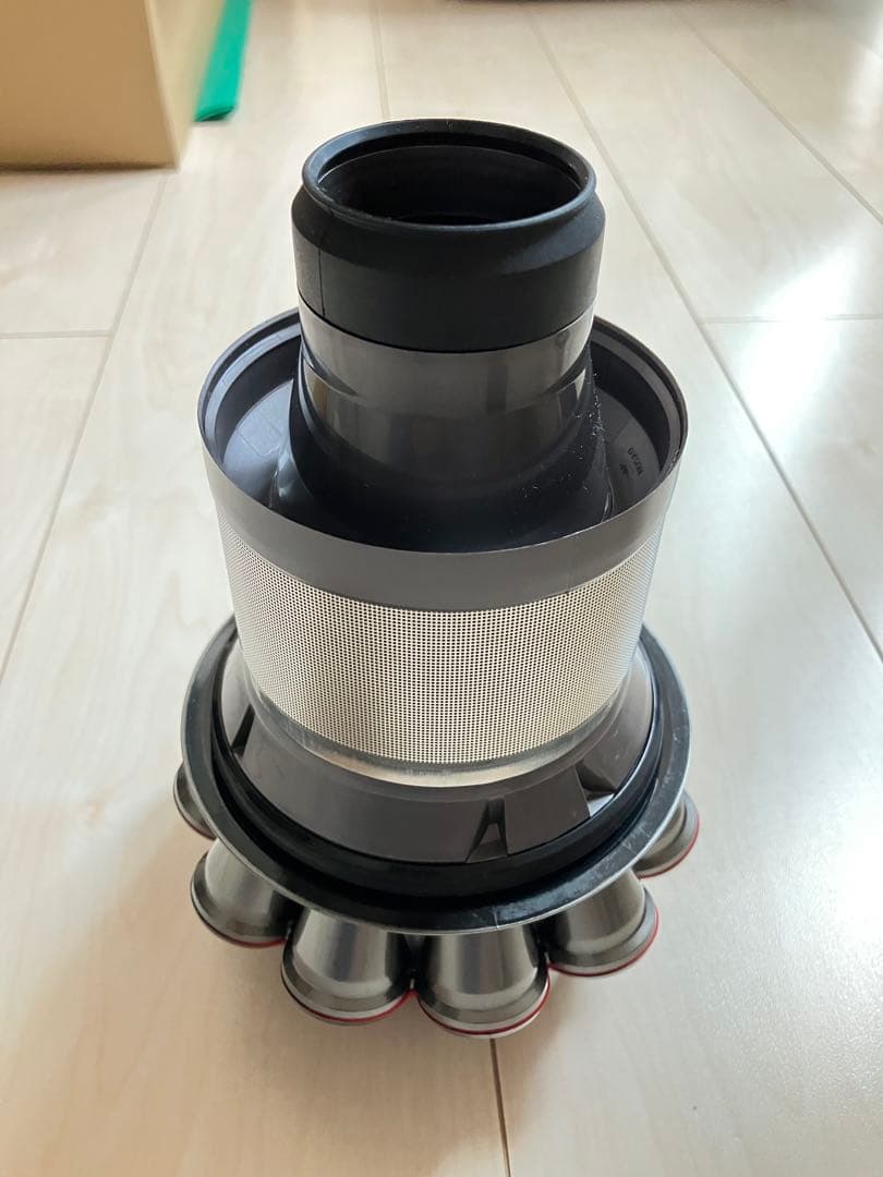 分解清掃済み　ダイソン V8 slim fluffy SV10K