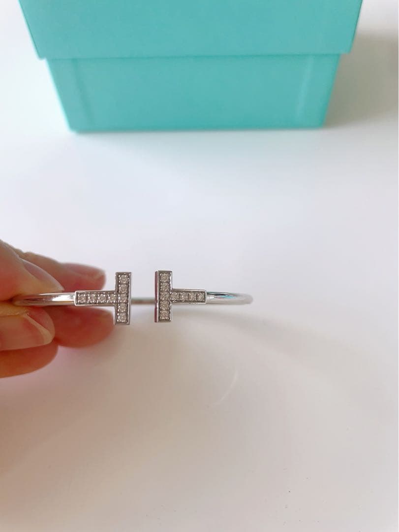 【1/5迄お値下】ティファニーT ダイヤモンド ワイヤー ブレスレット WG M