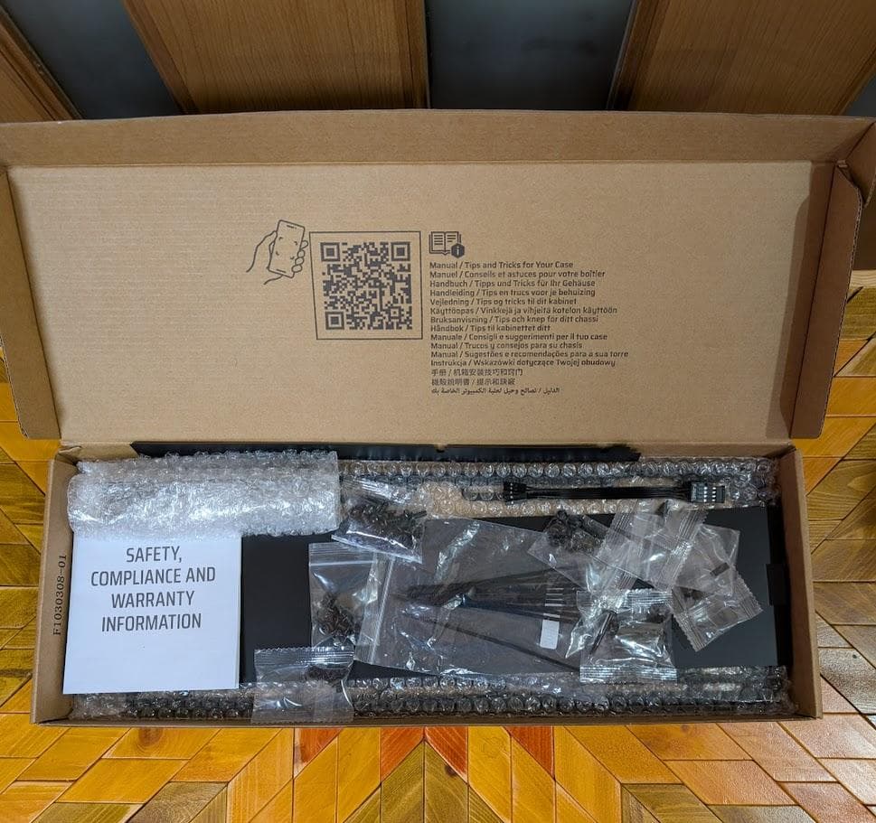 CORSAIR FRAME 4000D ミッドタワー PCケース