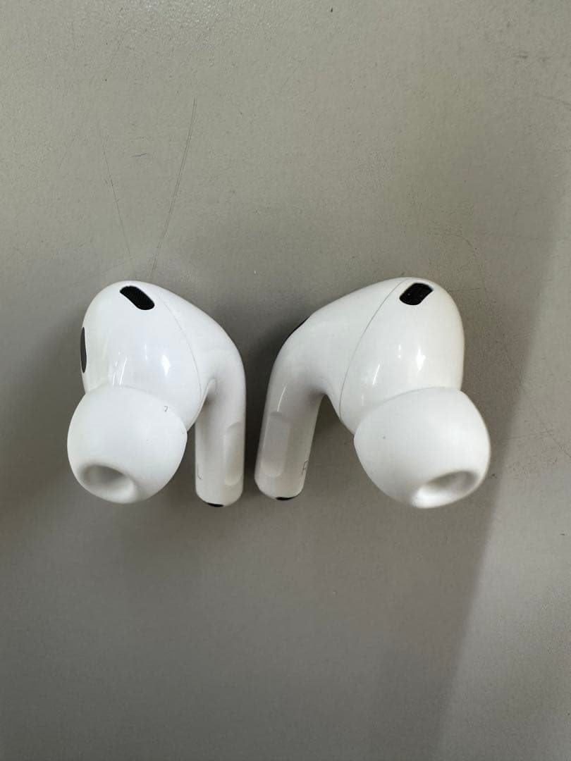 AirPods Pro 第2世代 Lightning（箱・付属品あり）