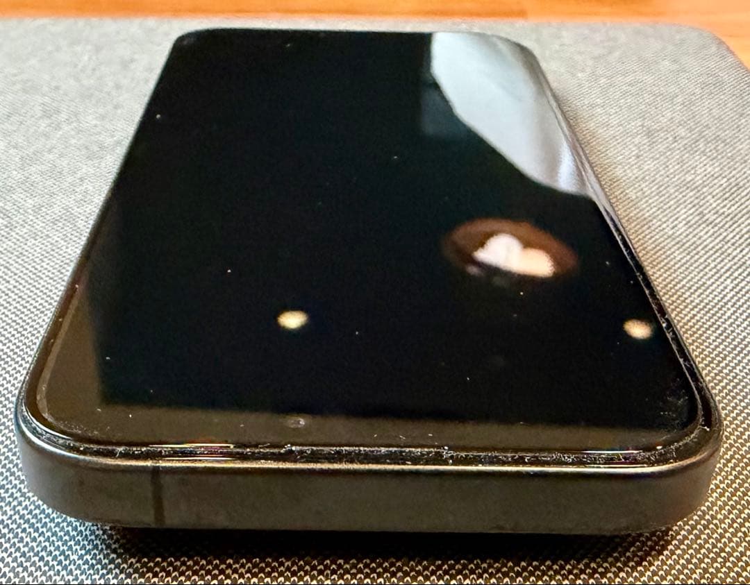 iPhone15pro 128GB SIMフリー ブラックチタニウム ケース付き