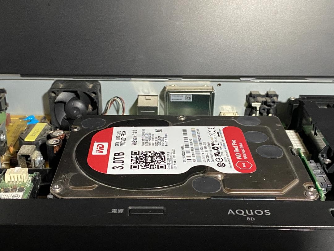 SHARP　BDレコーダーBD-NT1000 HDD:3TB 3番組同時録画