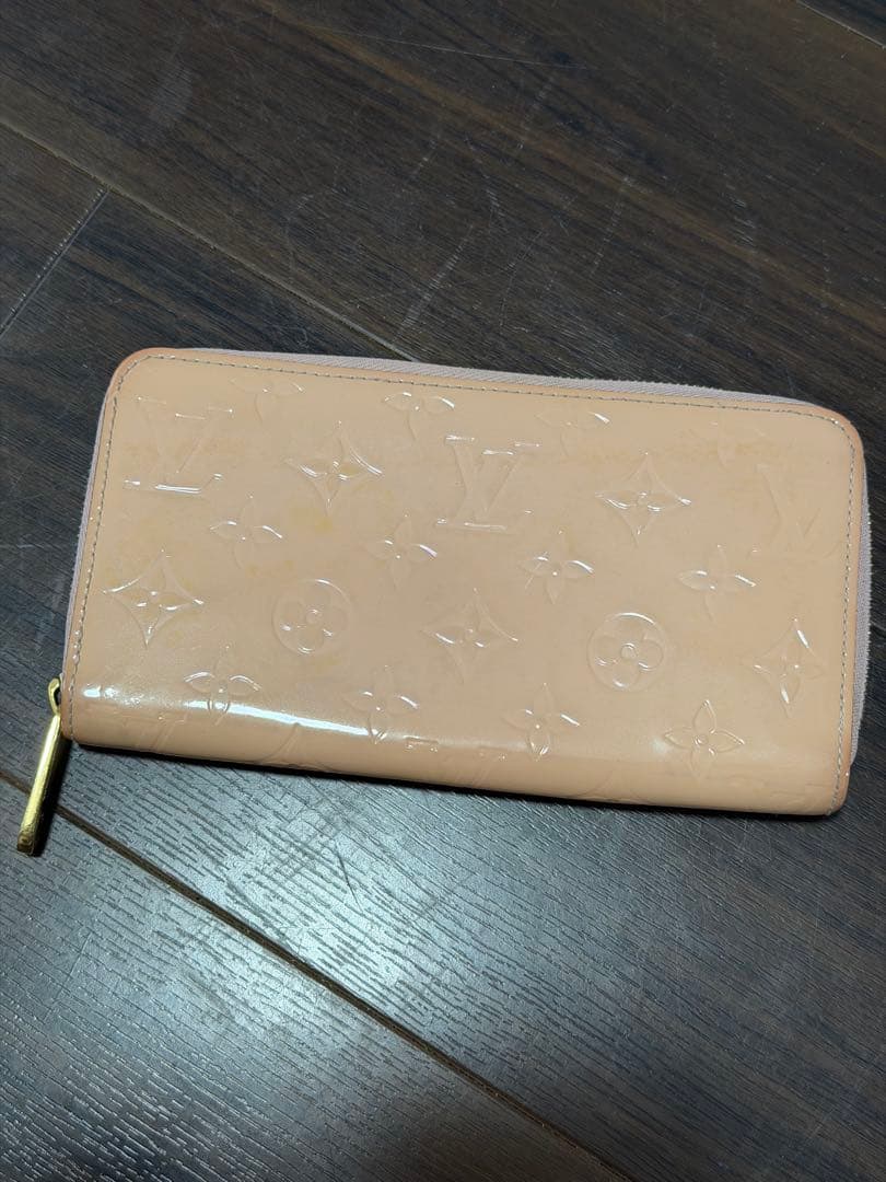 ルイヴィトン　ラウンド 長財布 ヴェルニ　ローズ　ピンク