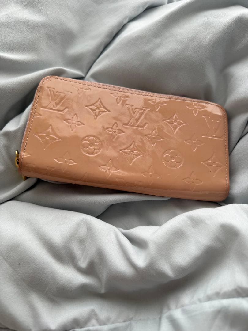 ルイヴィトン　ラウンド 長財布 ヴェルニ　ローズ　ピンク